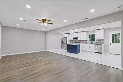 2176 Deer Trail, Suwanee, GA 30024 - Photo 4