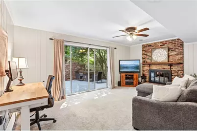 4372 Ashwoody Trail NE, Atlanta, GA 30319 - Photo 4