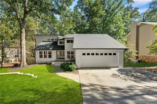 3040 Roxburgh Dr, Roswell, GA 30076 - Photo 2