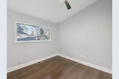 2592 Baker Road, Atlanta, GA 30318 - Photo 12