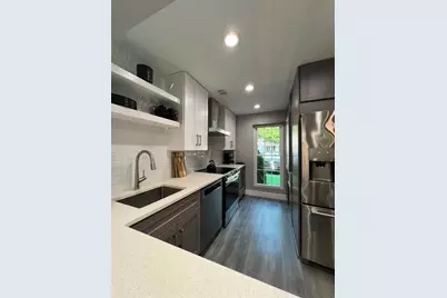 408 Wedgewood Way, Sandy Springs, GA 30350 - Photo 4