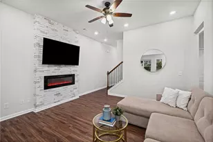 469 Bishop Ln, Woodstock, GA 30188 - Photo 10