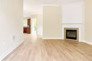 388 St Claire Dr, Alpharetta, GA 30004 - Photo 4