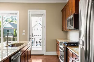 1760 Alec Pl NE, Atlanta, GA 30329 - Photo 10