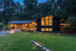 371 Clear Spring Ct, Marietta, GA 30068 - Photo 2