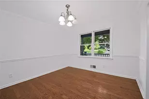2021 Hunters Cove Dr, Lawrenceville, GA 30044 - Photo 6