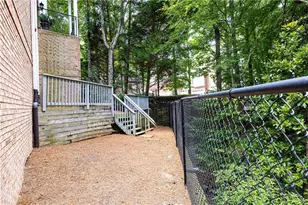 5492 Glenridge Dr, Atlanta, GA 30342 - Photo 38