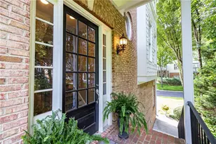 5492 Glenridge Dr, Atlanta, GA 30342 - Photo 4
