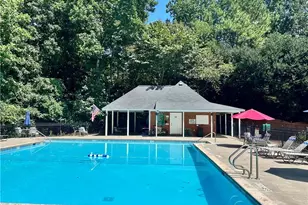 4895 Farm Valley Dr NE, Woodstock, GA 30188 - Photo 32