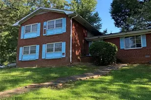 4237 Commodore Dr, Chamblee, GA 30341 - Photo 2