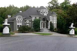 910 Woodward Park Dr, Suwanee, GA 30024 - Photo 2