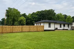 2898 Meadowview Dr SE, Atlanta, GA 30316 - Photo 16