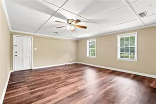 2633 Creek Ln SW, Snellville, GA 30078 - Photo 6