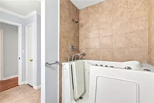 2633 Creek Ln SW, Snellville, GA 30078 - Photo 22