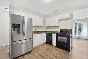 8839 Channing Dr, Jonesboro, GA 30238 - Photo 12