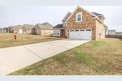 613 Jeffery Thomas Drive, Bonaire, GA 31005 - Photo 4