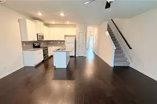 7085 Gladstone Cir, Stonecrest, GA 30038 - Photo 2