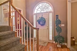 2853 Marshstone Dr SW, Marietta, GA 30064 - Photo 4