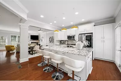 2872 Overlook Way, Atlanta, GA 30324 - Photo 6