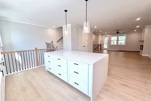111 Bridgecrest Rd, Roswell, GA 30075 - Photo 6