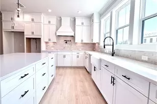 111 Bridgecrest Rd, Roswell, GA 30075 - Photo 12