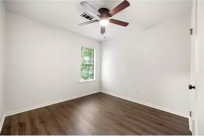 534 Woodcrest Manor Drive, Stone Mountain, GA 30083 - Photo 18