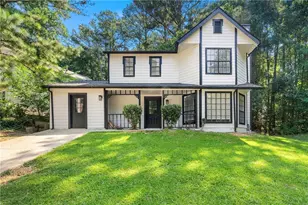 534 Woodcrest Manor Dr, Stone Mountain, GA 30083 - Photo 1
