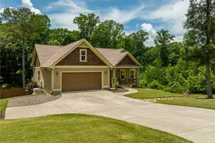 420 Meadow Cir, Ellijay, GA 30540 - Photo 2