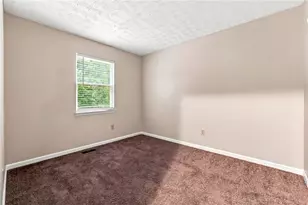 10450 Summer Creek Dr, Johns Creek, GA 30022 - Photo 22
