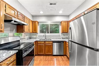 10450 Summer Creek Drive, Johns Creek, GA 30022 - Photo 16