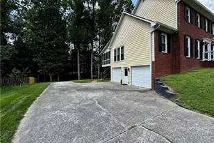 1890 Dovonshire Rd, Marietta, GA 30064 - Photo 26