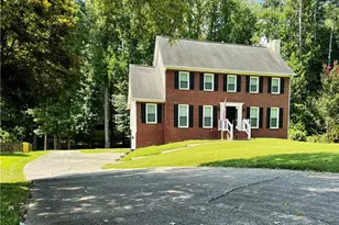 1890 Dovonshire Rd, Marietta, GA 30064 - Photo 1