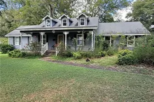 273 Bowdon St, Tallapoosa, GA 30176 - Photo 2