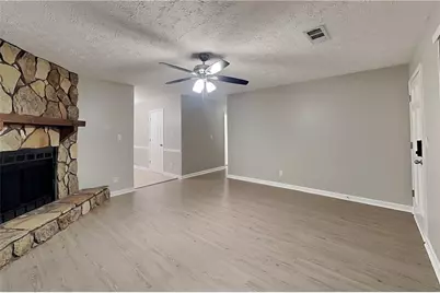 4754 Overhill Court NW, Acworth, GA 30102 - Photo 2