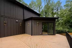 132 Lakeshore Dr NE, Marietta, GA 30067 - Photo 12