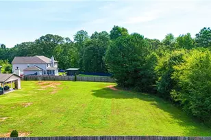 205 Vandalay Way, Locust Grove, GA 30248 - Photo 100