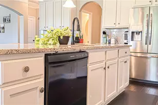 205 Vandalay Way, Locust Grove, GA 30248 - Photo 14