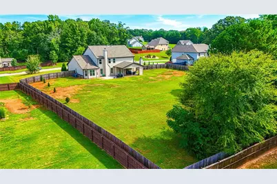 205 Vandalay Way, Locust Grove, GA 30248 - Photo 96