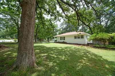 127 Plymouth Road NW, Rome, GA 30165 - Photo 2