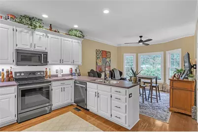 1910 Stockton Walk Lane, Snellville, GA 30078 - Photo 8