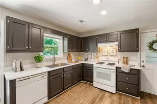 1410 Willow Bend Dr, Snellville, GA 30078 - Photo 8