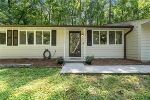 3705 Somerset Dr SW, Marietta, GA 30064 - Photo 2