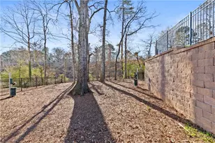 1920 Rogers Ct, Atlanta, GA 30318 - Photo 32