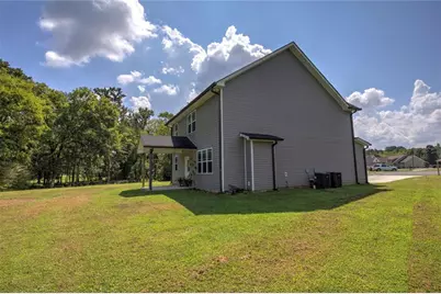 327 Larkspur Drive SW, Calhoun, GA 30701 - Photo 8