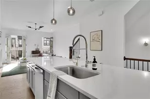 2376 Provence Pk Wy, Decatur, GA 30033 - Photo 12