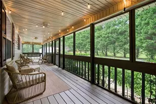 33 Pigeon Creek Dr, Blue Ridge, GA 30513 - Photo 4
