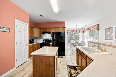 243 Harbor Pointe Drive, Stone Mountain, GA 30087 - Photo 14