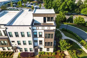 2076 Holtz Ln, Atlanta, GA 30318 - Photo 6