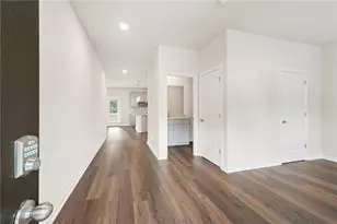 302 Hudson Ct, Jackson, GA 30233 - Photo 4