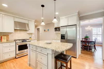 635 Winding Creek Court, Sandy Springs, GA 30328 - Photo 4